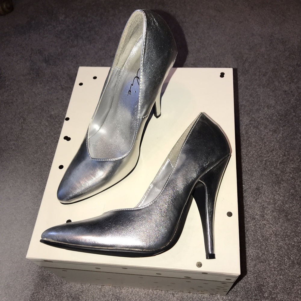 Ellie Metallic Silver Pump Heels